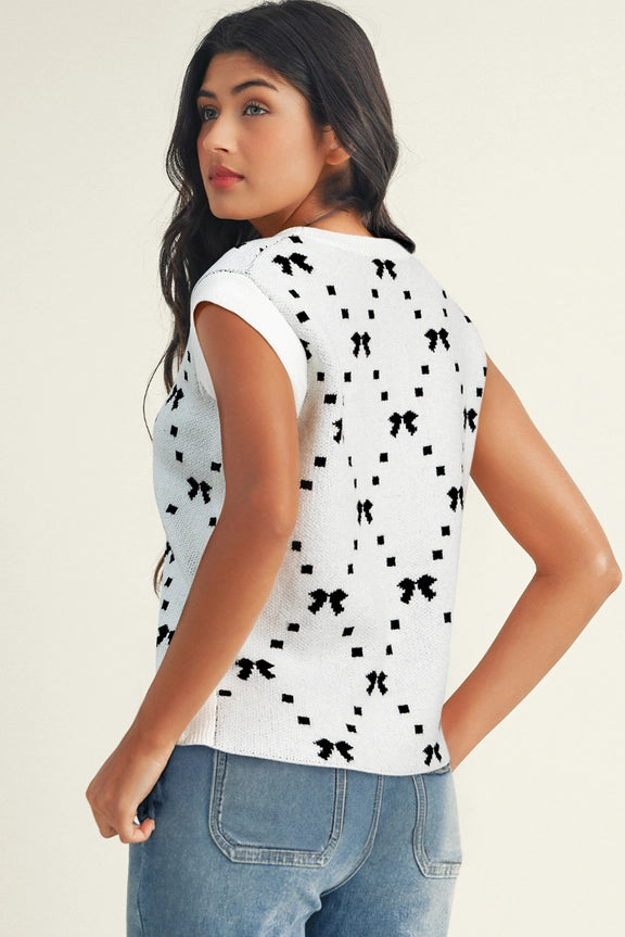 Bow Pattern Round Neck Buttoned Side Sweater Vest