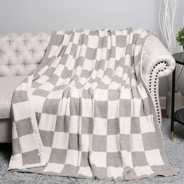 Classic Checkerboard Patterned Throw Blanket