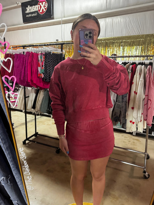 Mineral Wash Luxe Cropped Sweatshirt